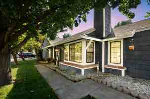 featured image of 2178 Sandcastle Way