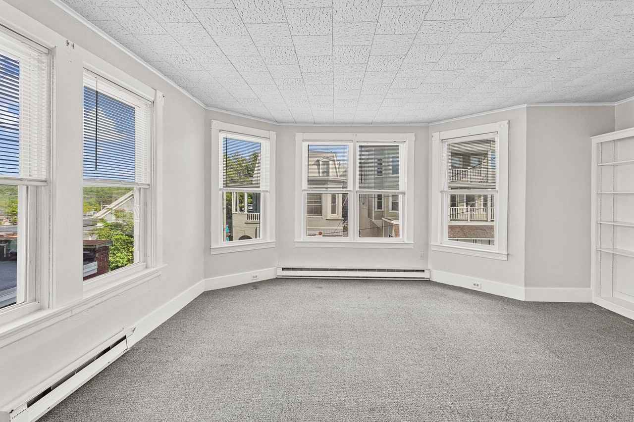 31 Hamilton St #2F - Photo 2 of 12