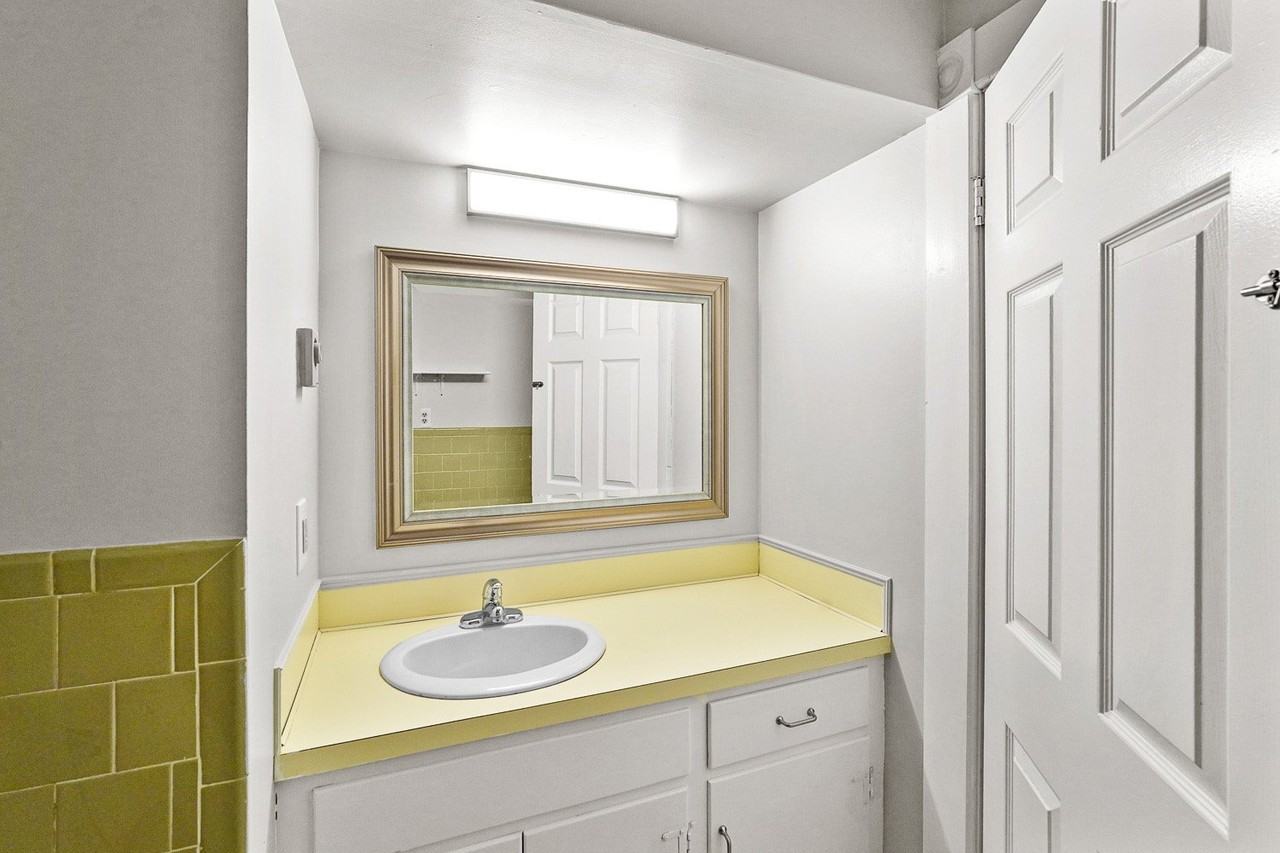 31 Hamilton St #2F - Photo 5 of 12