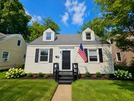 featured image of 1112 E 16th St