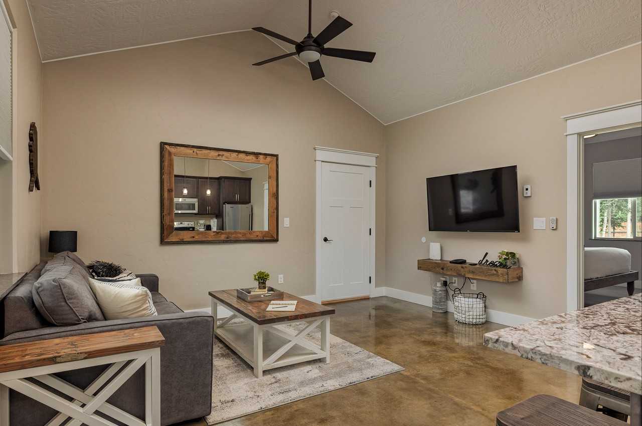 761 W Stoneridge Cir #8 - Photo 2 of 16