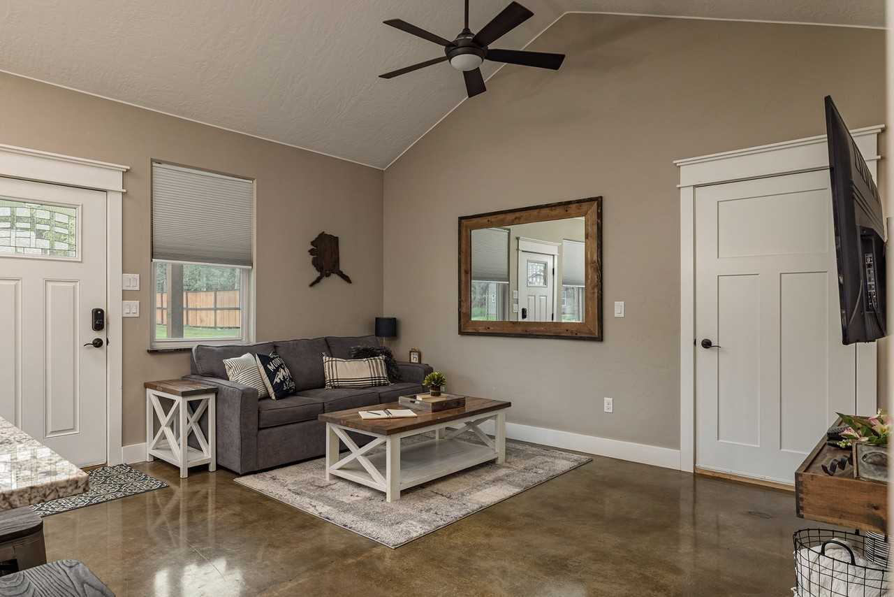 761 W Stoneridge Cir #8 - Photo 4 of 16