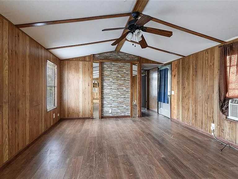 39483 Frierson Rd - Photo 4 of 8