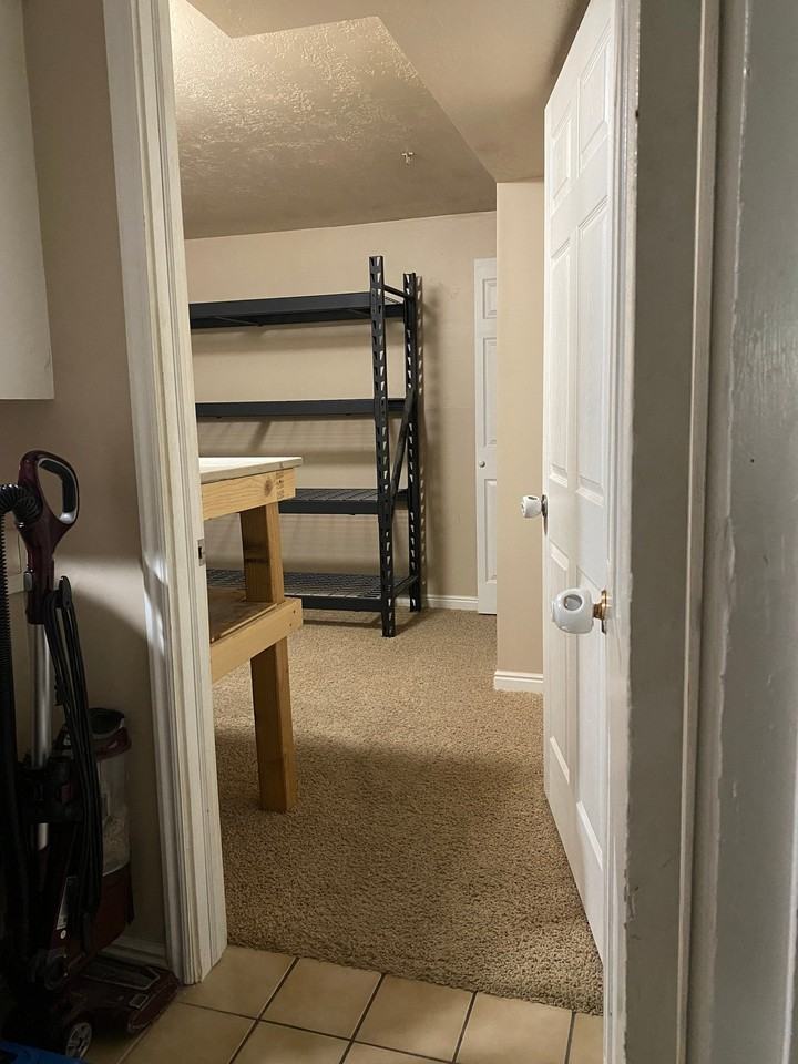 907 Es - Photo 6 of 19