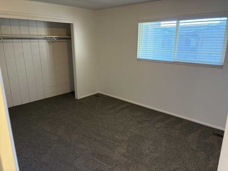 900 N Main St #1 - Photo 5 of 7