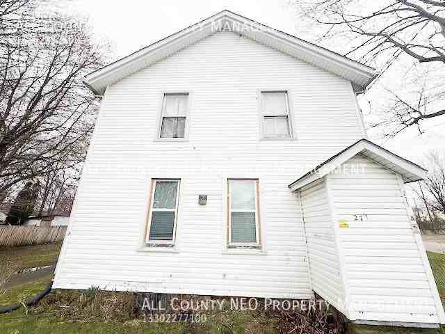 271 Grant St #A - Photo 3 of 20