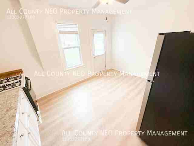 271 Grant St #A - Photo 4 of 20