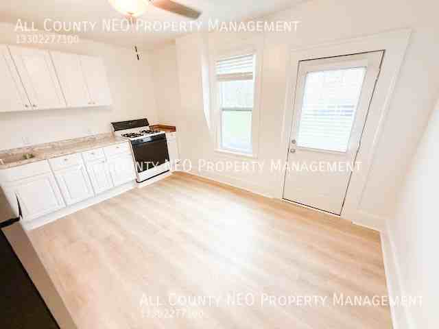 271 Grant St #A - Photo 5 of 20