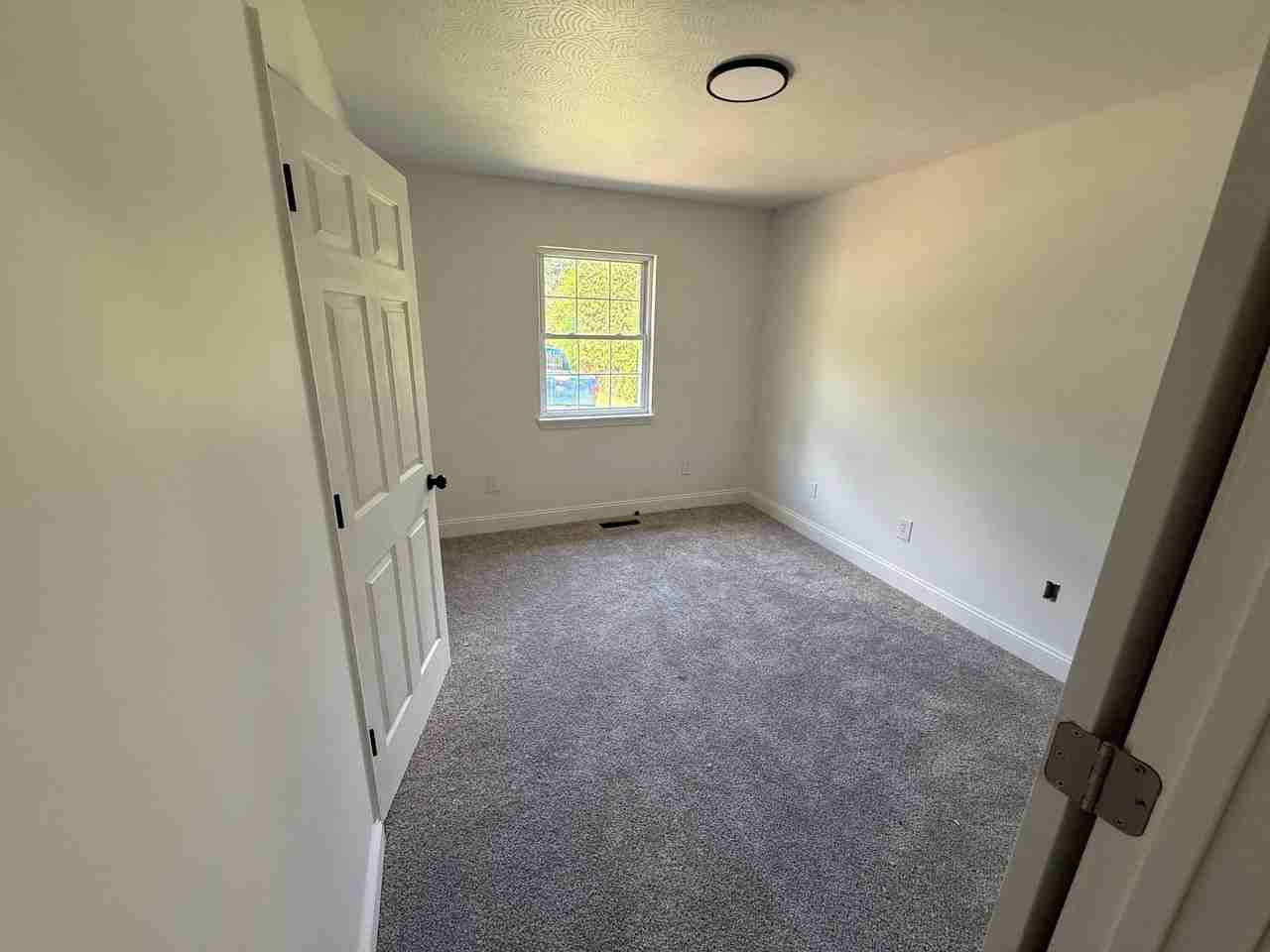 208 2nd St - Photo 3 of 9