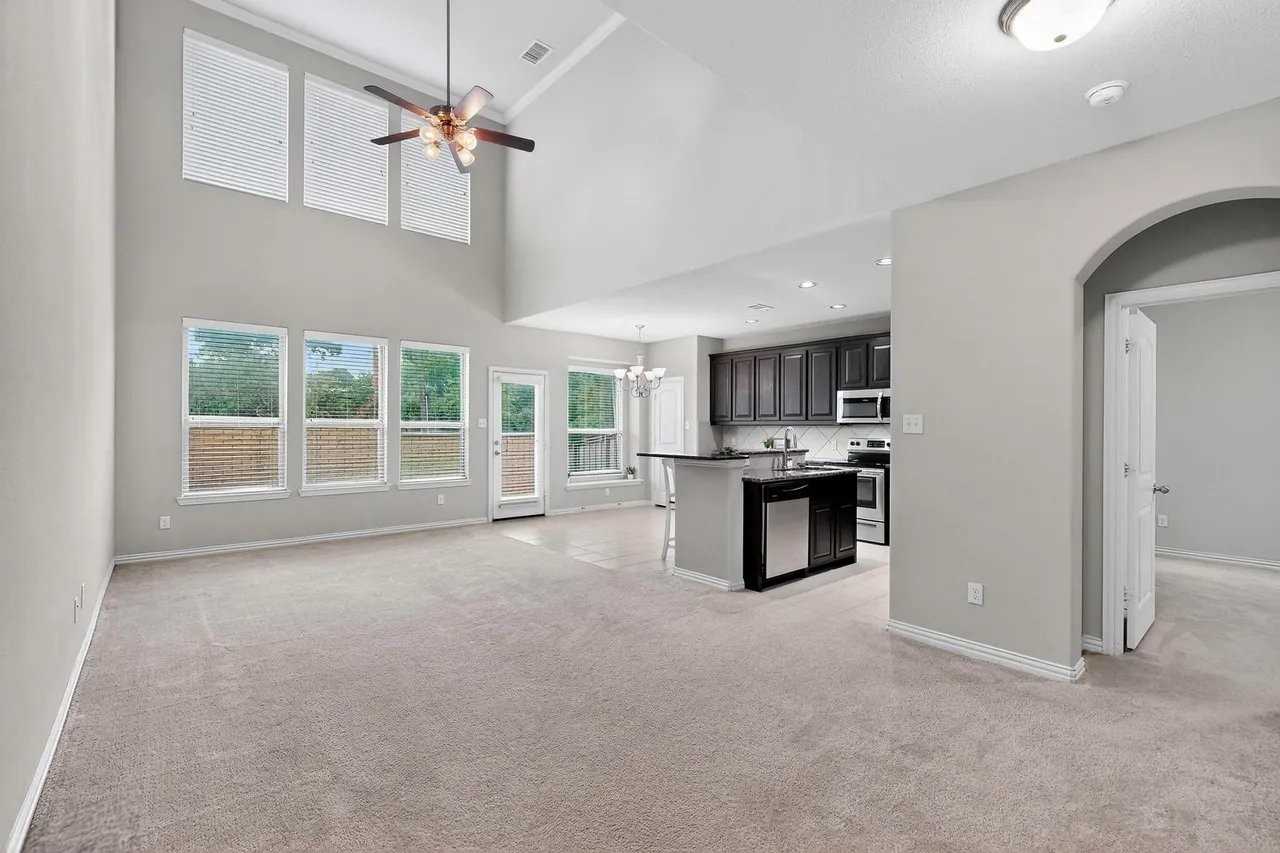 4204 Nia Dr - Photo 3 of 20