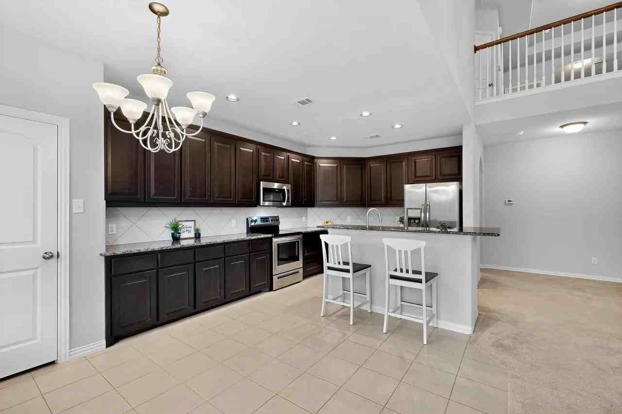 4204 Nia Dr - Photo 4 of 20