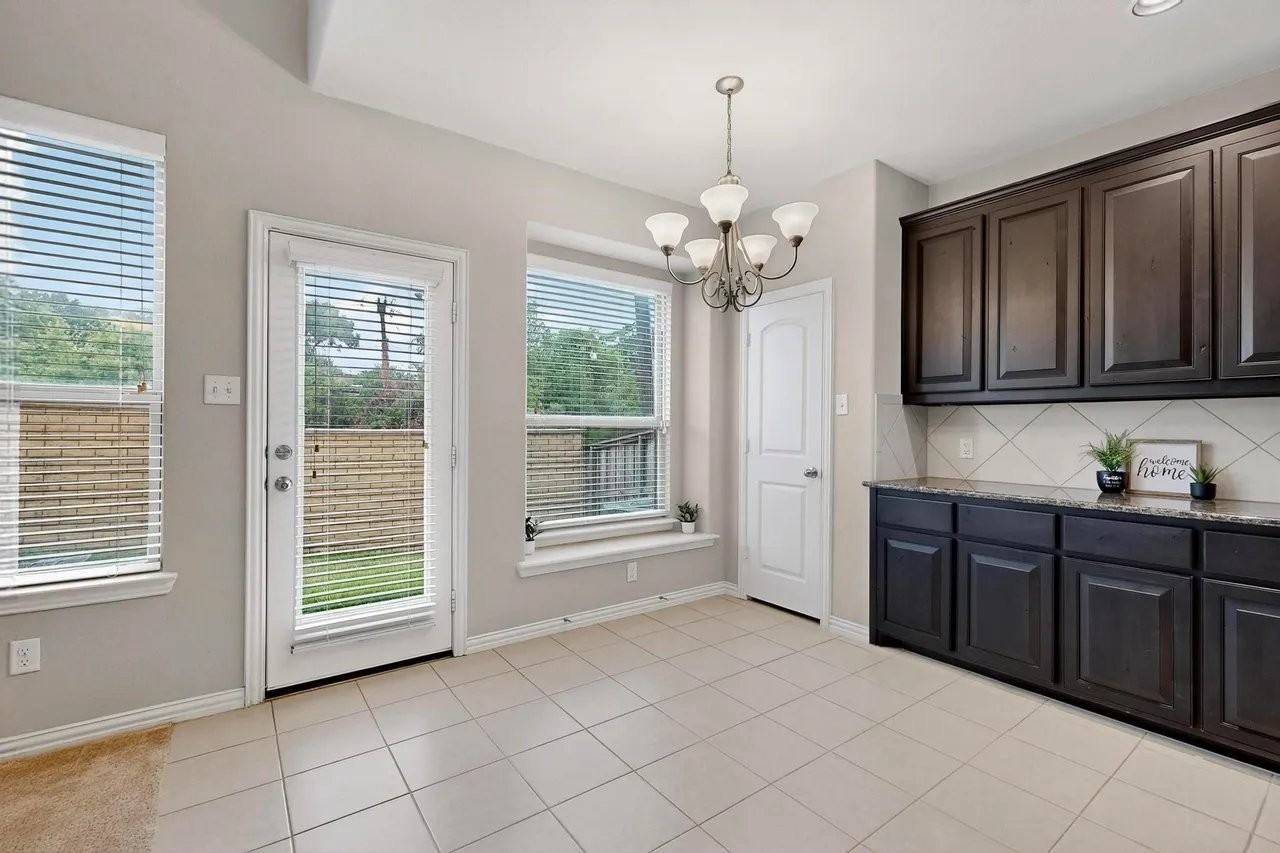 4204 Nia Dr - Photo 6 of 20