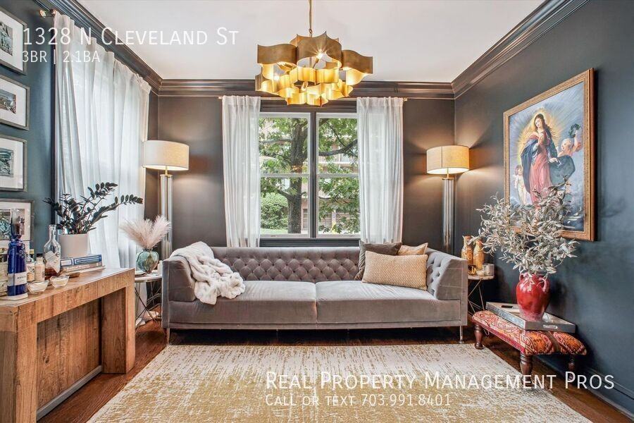 1328 N Cleveland St - Photo 5 of 38