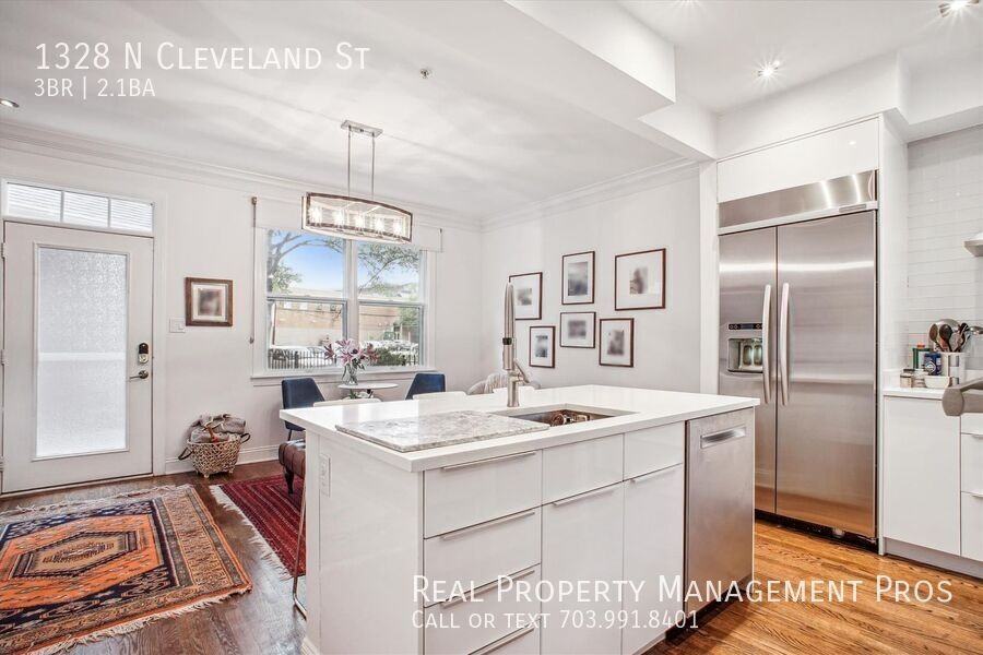1328 N Cleveland St - Photo 7 of 38
