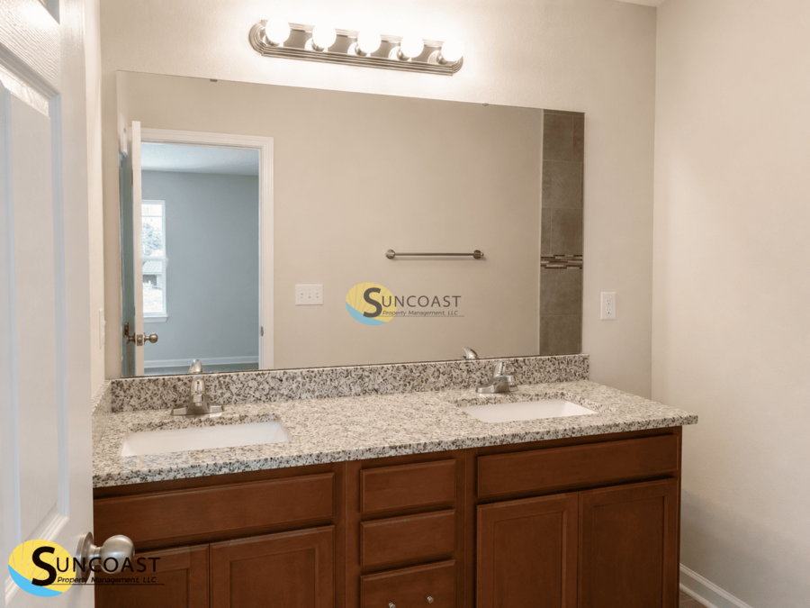 8054 Hastings St - Photo 5 of 14