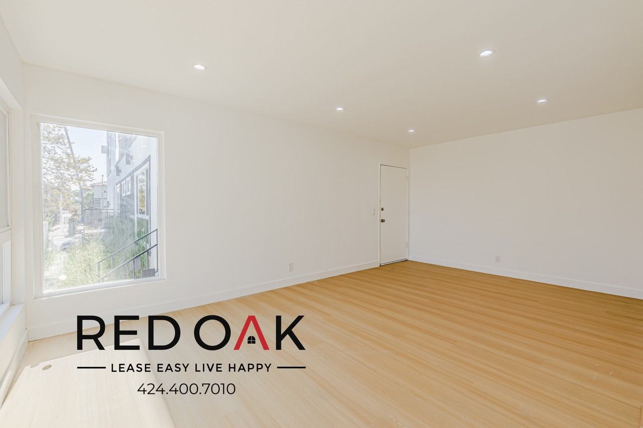 126 N Catalina St #3 - Photo 4 of 23