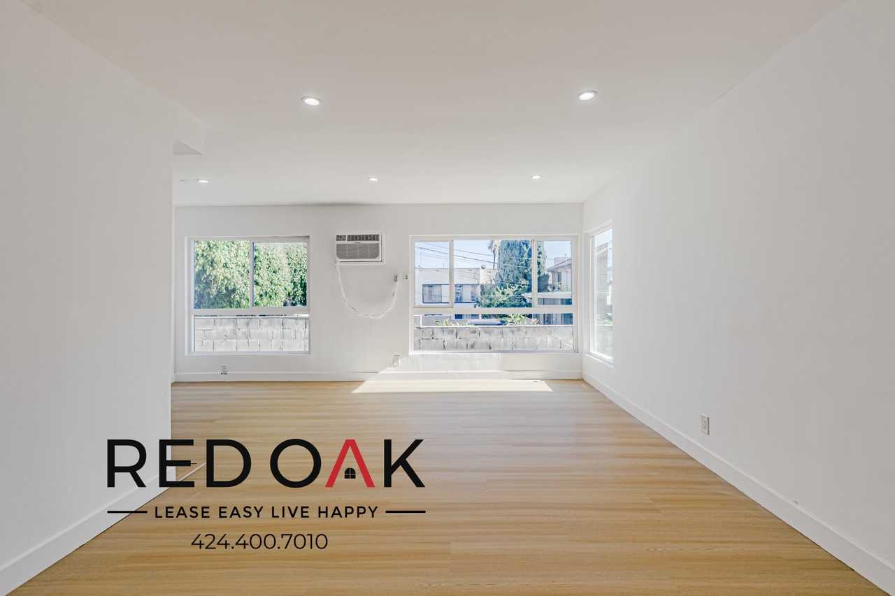 126 N Catalina St #3 - Photo 6 of 23