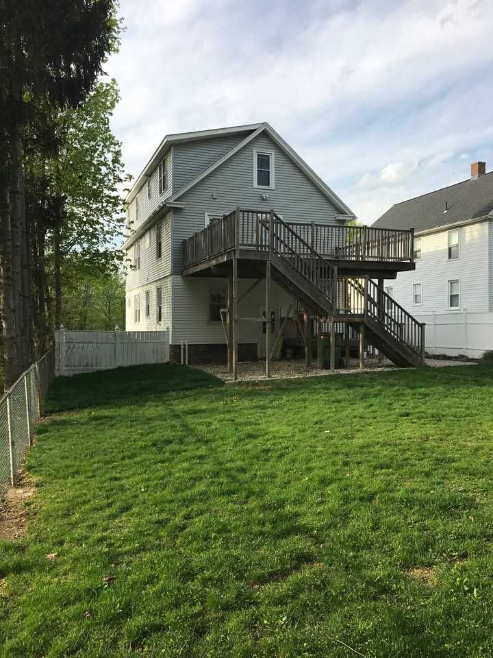 60 Cypress St - Photo 2 of 20