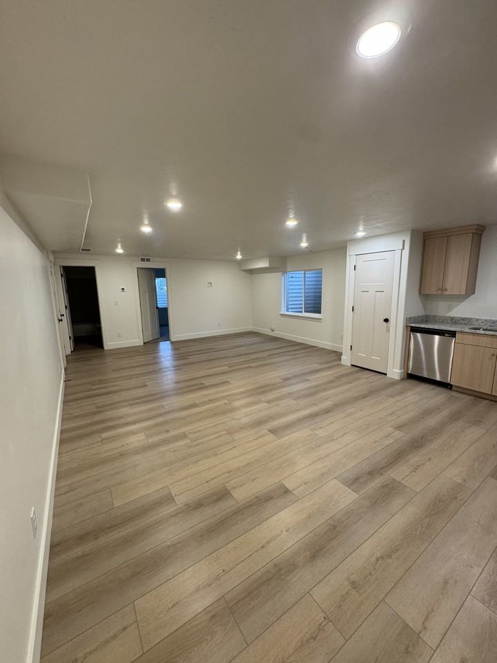 129 Se - Photo 4 of 12