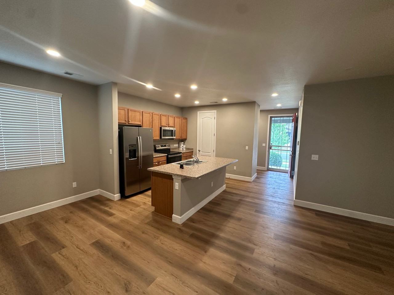 25566 E Maple Ave - Photo 5 of 22