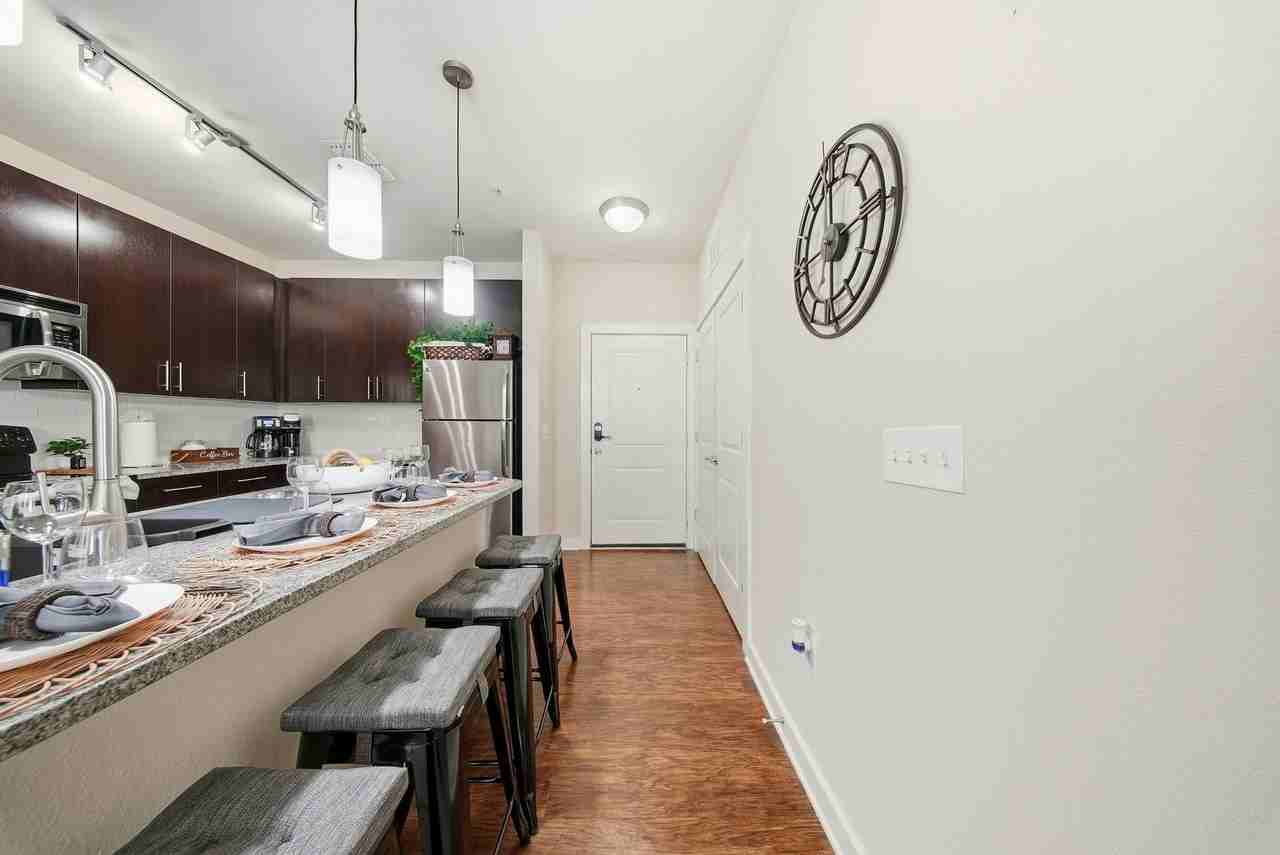1702 W Cleveland St #204 - Photo 6 of 50