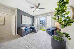 1702 W Cleveland St #404 - Photo 1 of 1