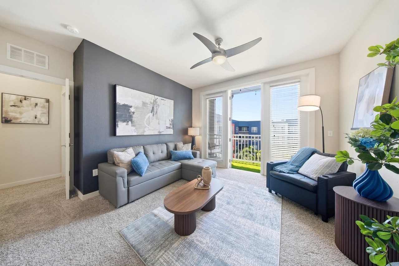 1702 W Cleveland St #528 - Photo 6 of 50