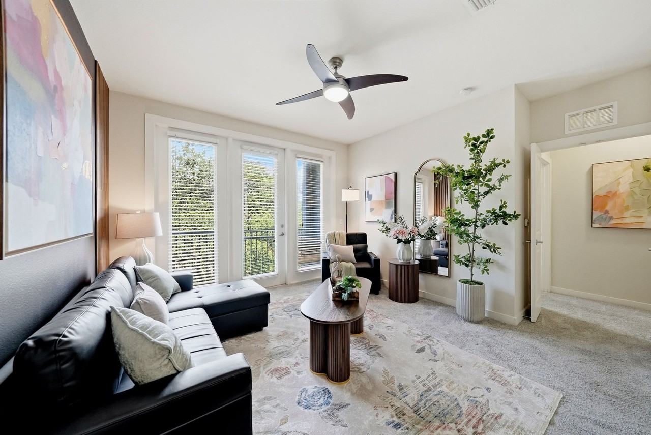 1702 W Cleveland St #314 - Photo 5 of 50