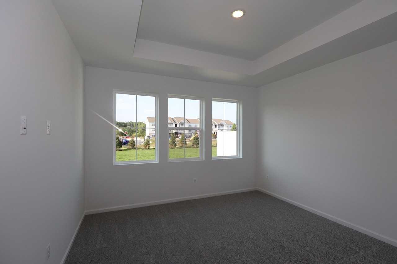 20436 Spyglass Cir - Photo 5 of 13