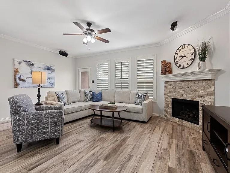 7260 Prairie Flower Ln - Photo 2 of 20