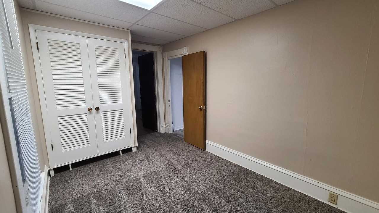 615 W Main St - Photo 3 of 7