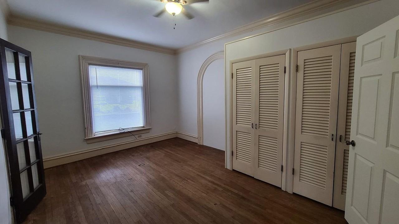 615 W Main St - Photo 7 of 7