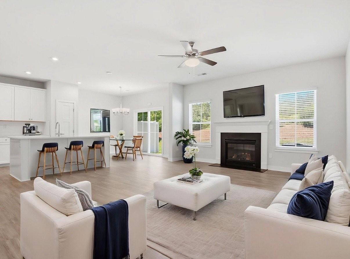10414 Dalton Woods Ct Nw - Photo 2 of 20