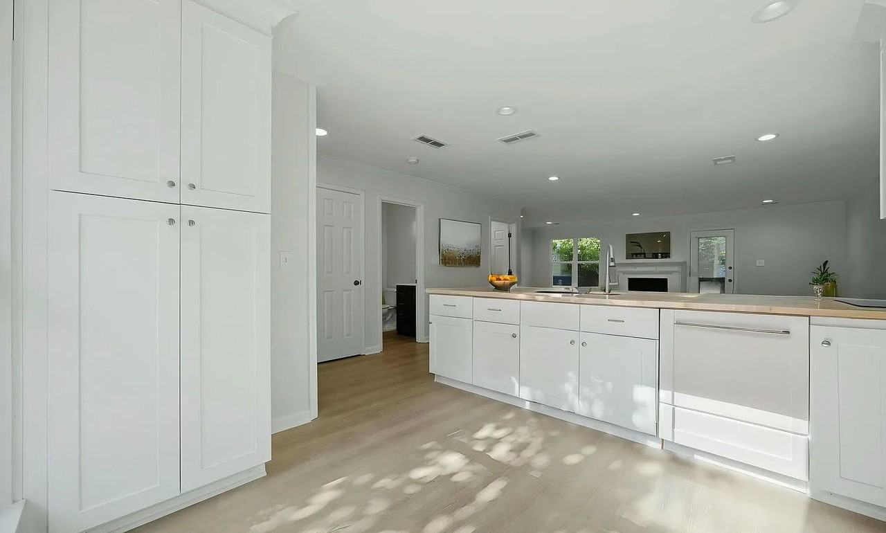 2270 Newport Lndg - Photo 3 of 11