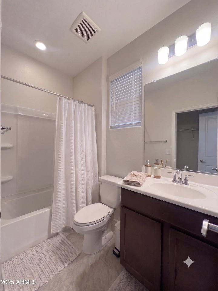 16352 S 182nd Dr - Photo 7 of 22