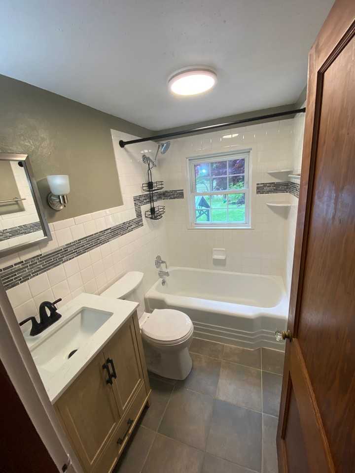 623 Middle Rd #A - Photo 3 of 6