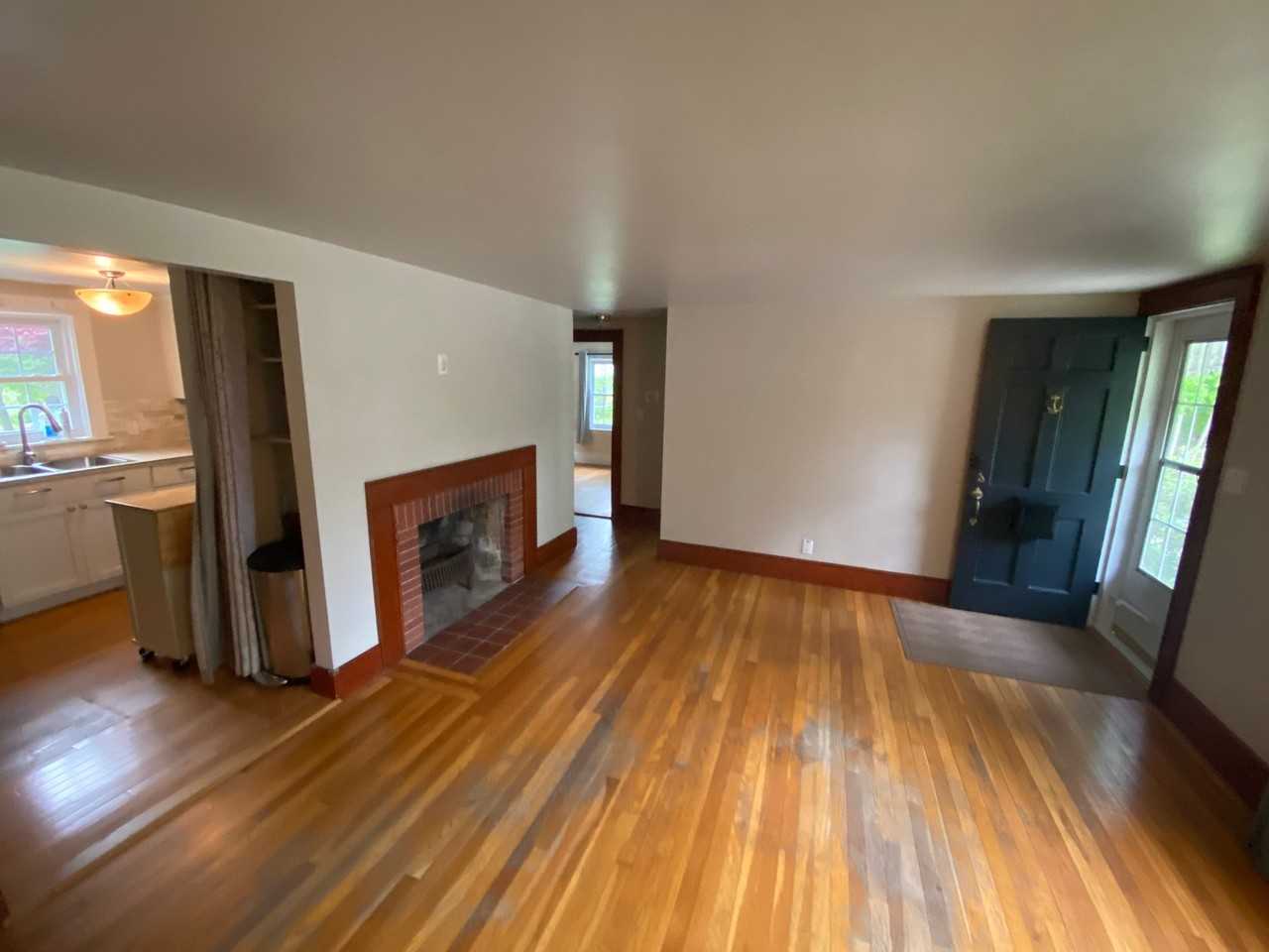 623 Middle Rd #A - Photo 5 of 6