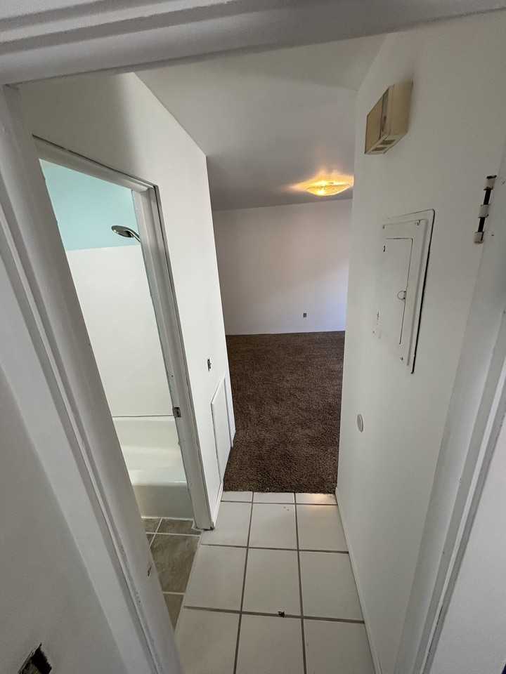 68 R St #1 - Photo 5 of 9