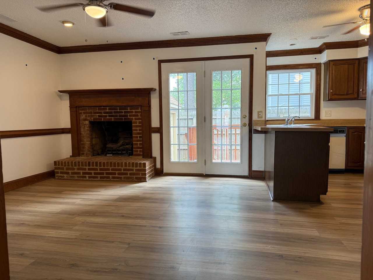 722 Lord Dunmore Dr - Photo 3 of 19