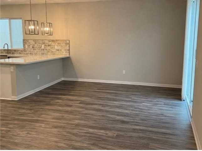 11612 N Amsterdam Ln - Photo 3 of 17