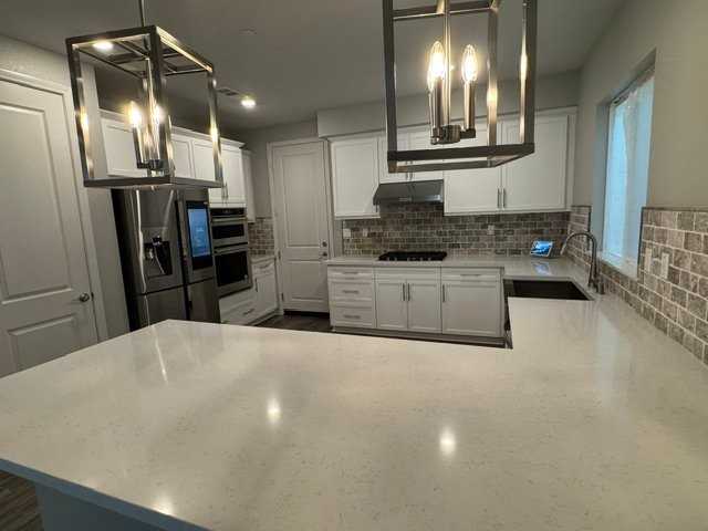 11612 N Amsterdam Ln - Photo 4 of 17