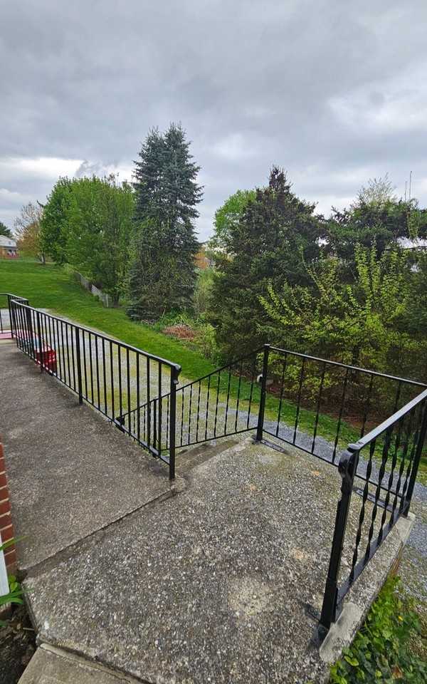 371 Nottingham Rd Apt A #371A - Photo 3 of 20