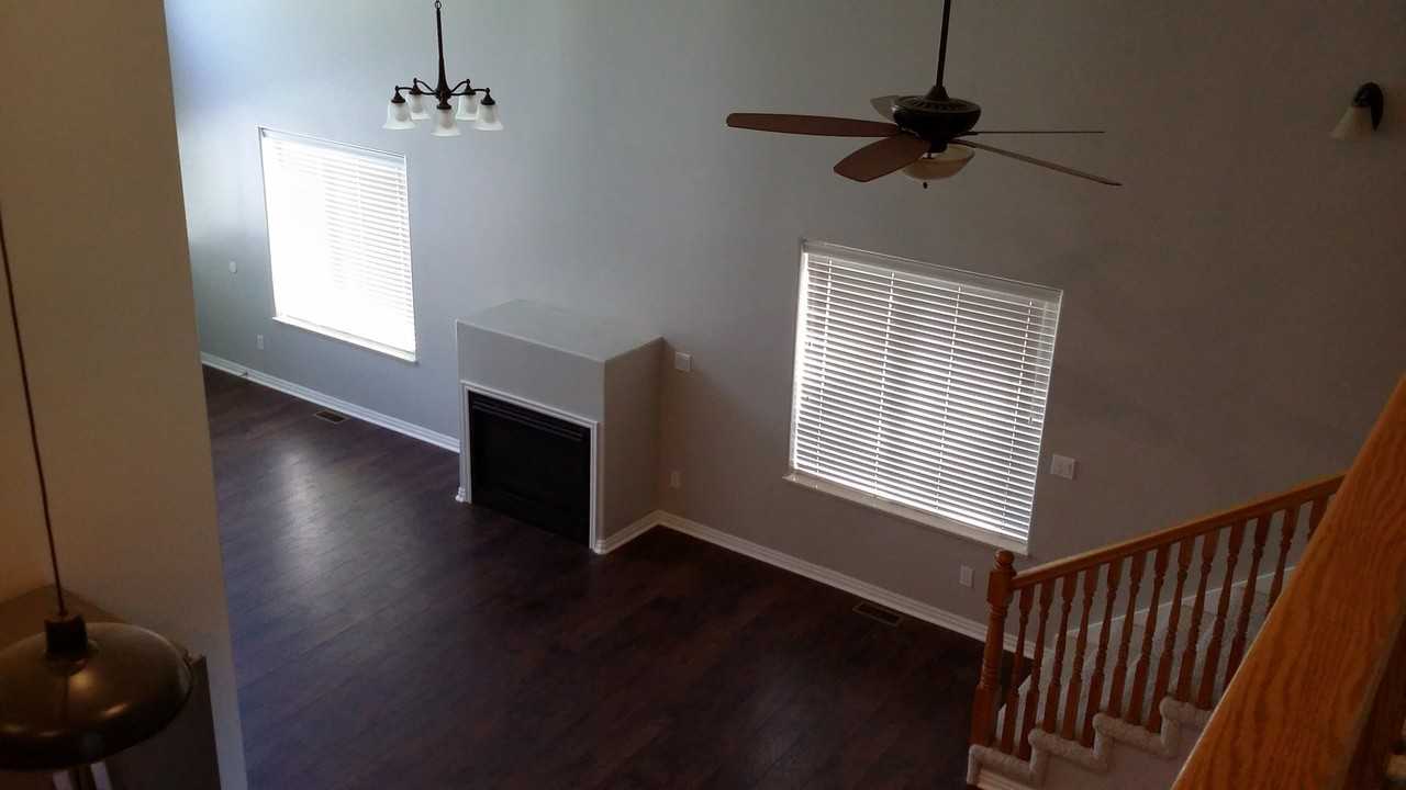 88 River Pointe Dr - Photo 6 of 17