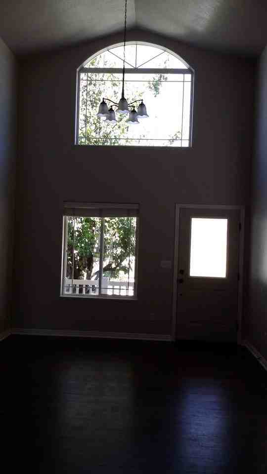 88 River Pointe Dr - Photo 7 of 17