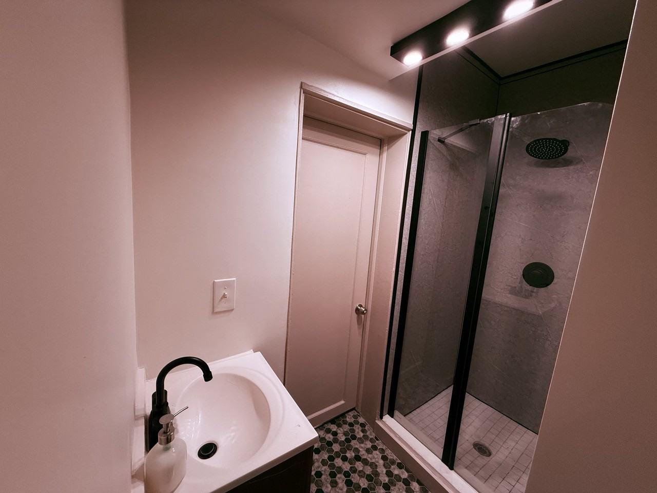 545 Ne 111th St #1 - Photo 7 of 8