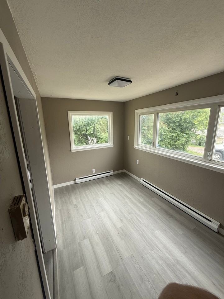 409 N 77th Ave W - Photo 4 of 14