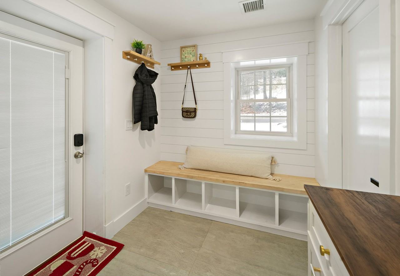 355 Maynard Rd - Photo 2 of 20