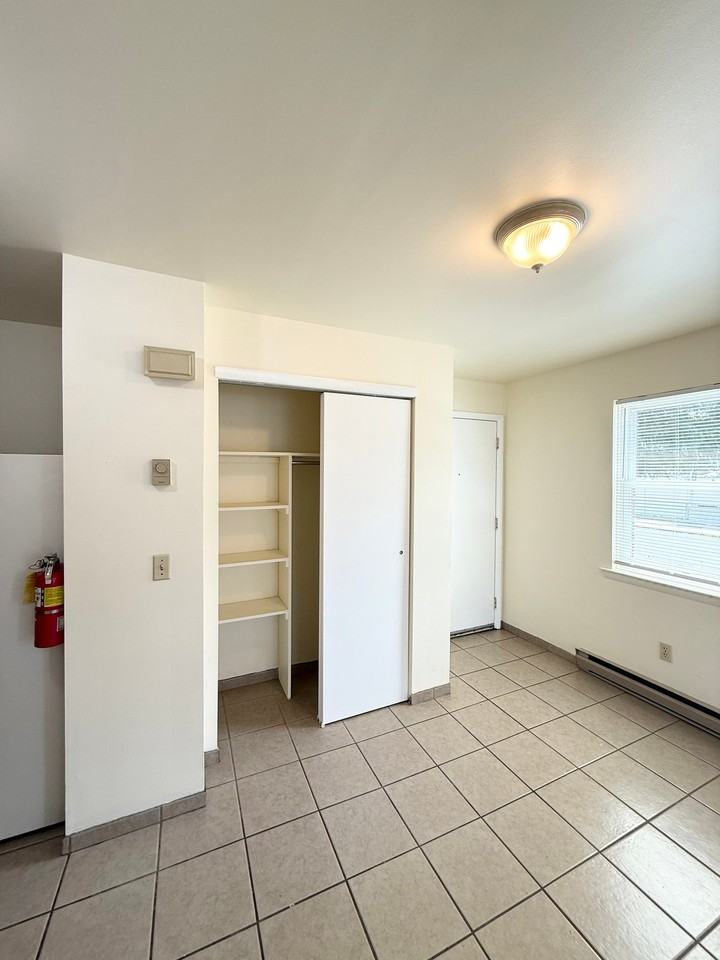 717 N Saint Elmo St #1 - Photo 6 of 14