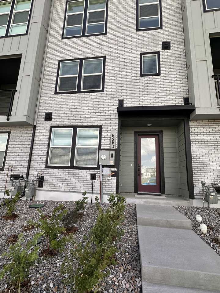 6263 N Jebel St - Photo 2 of 20