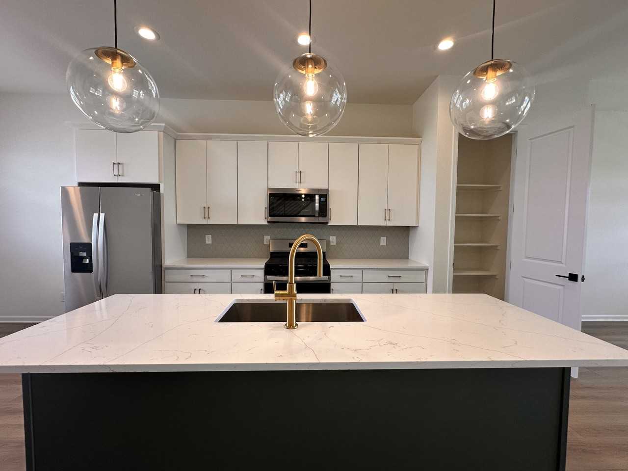 6263 N Jebel St - Photo 4 of 20